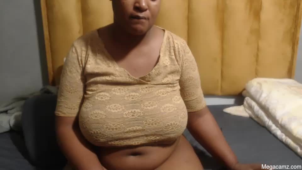 Sexybustyxx