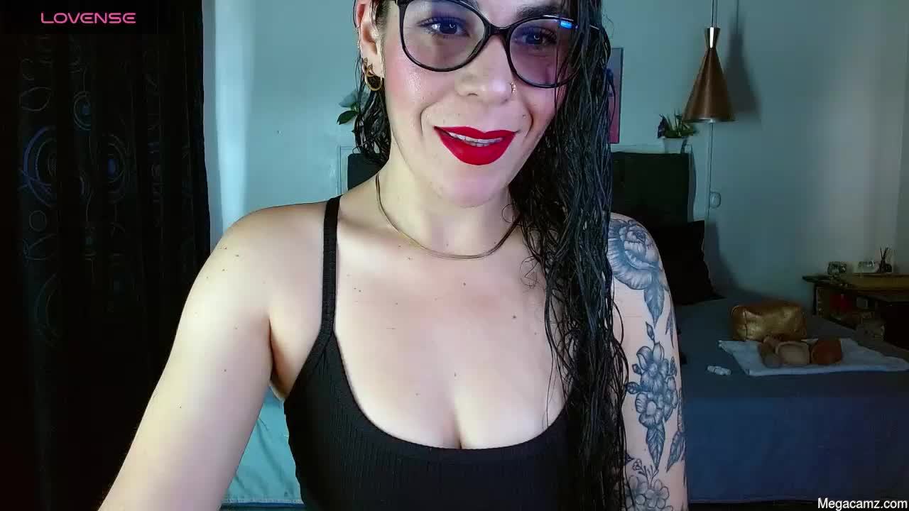 Mia_velvet1