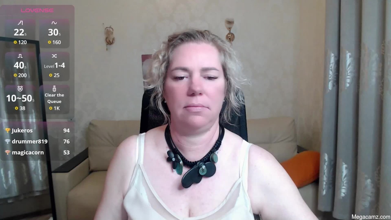 Unsual_milf