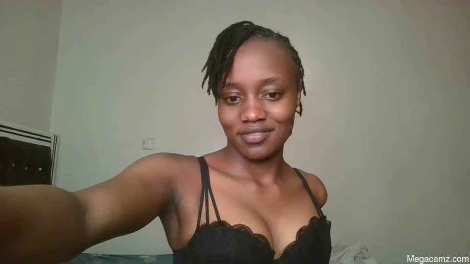 Naughty_ellaa