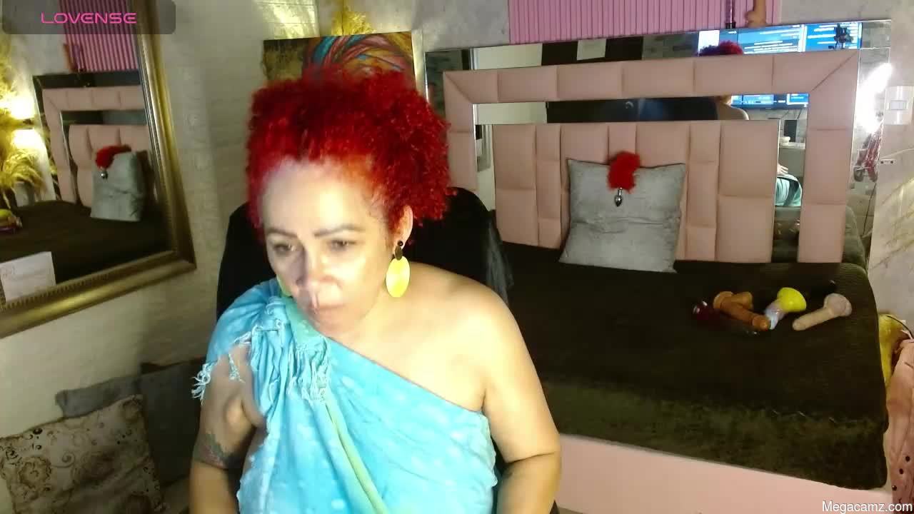 Cataleya_redhair