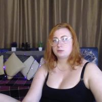 Alicia_side_red