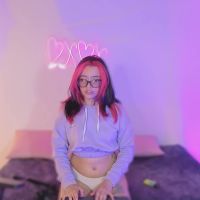 Kristen_tay