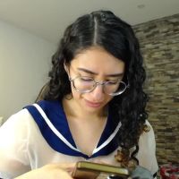 Kitty_curly