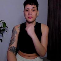 Laura_r23