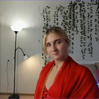 Elsa_hot_here