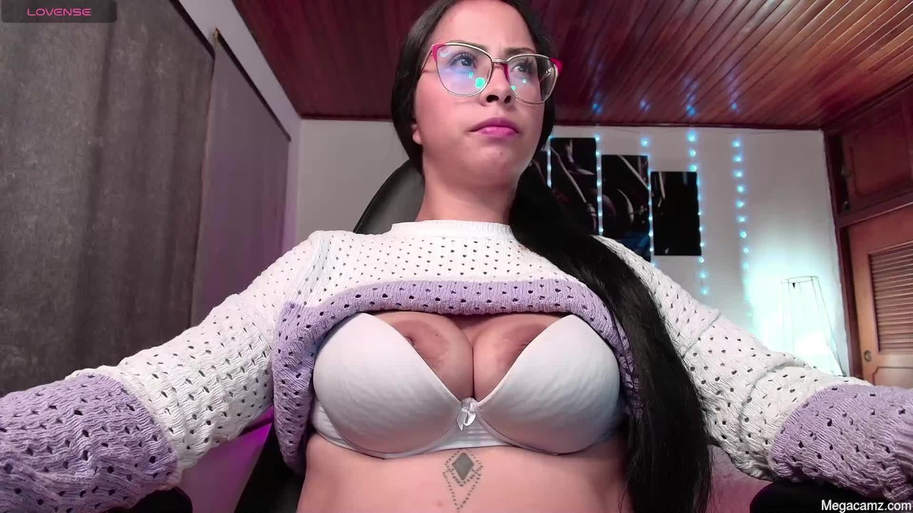 Yesie_hot2