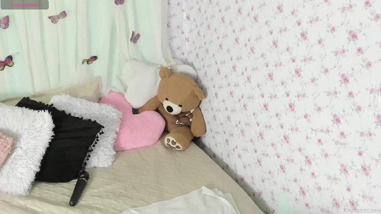 Karinaebony_