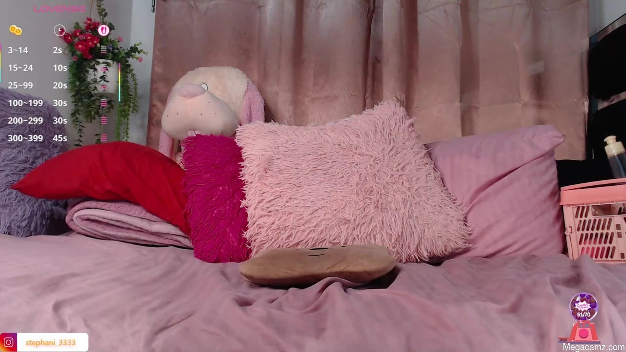 Stephanie_golden