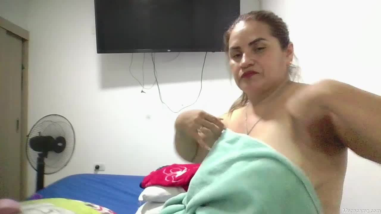 Milena_hoot_