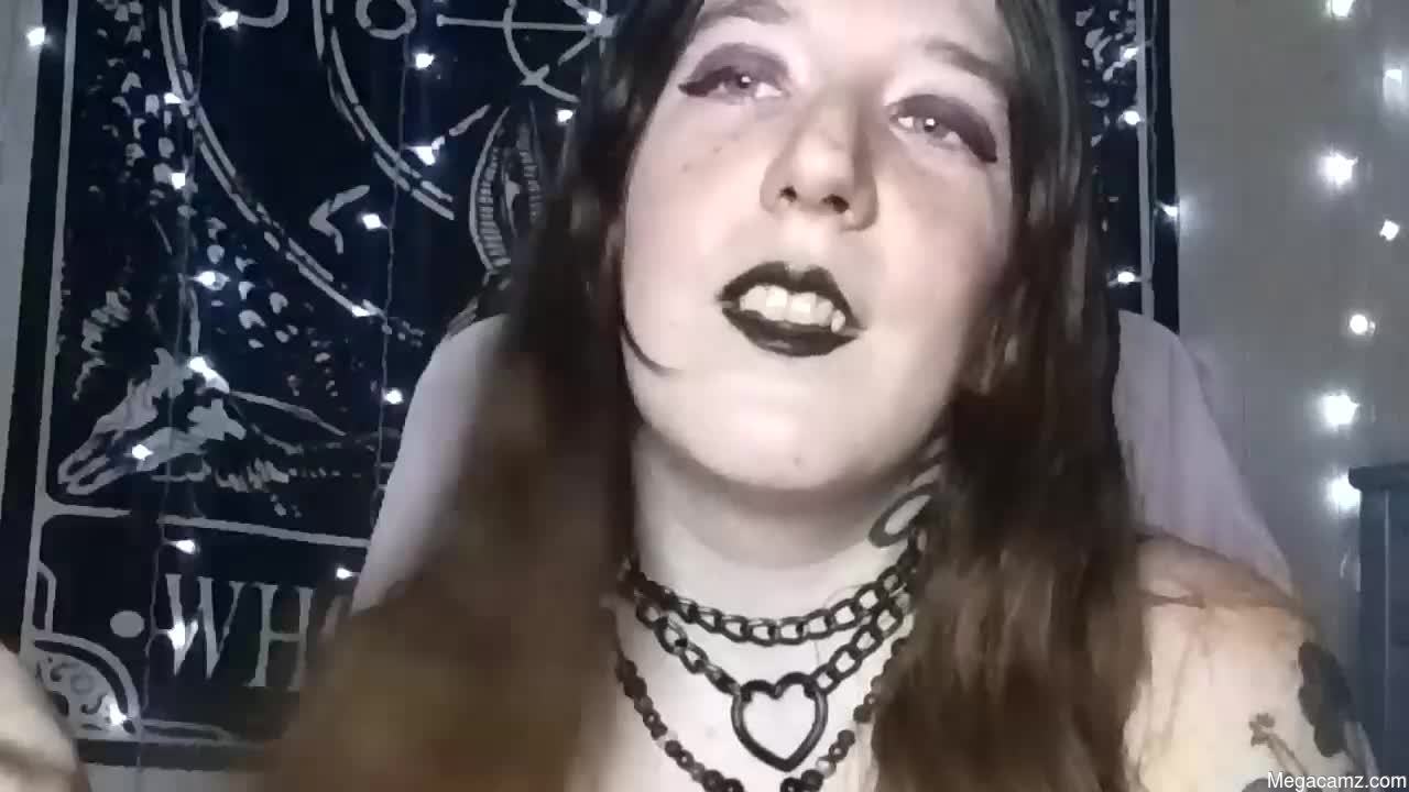 Gothic_baddie