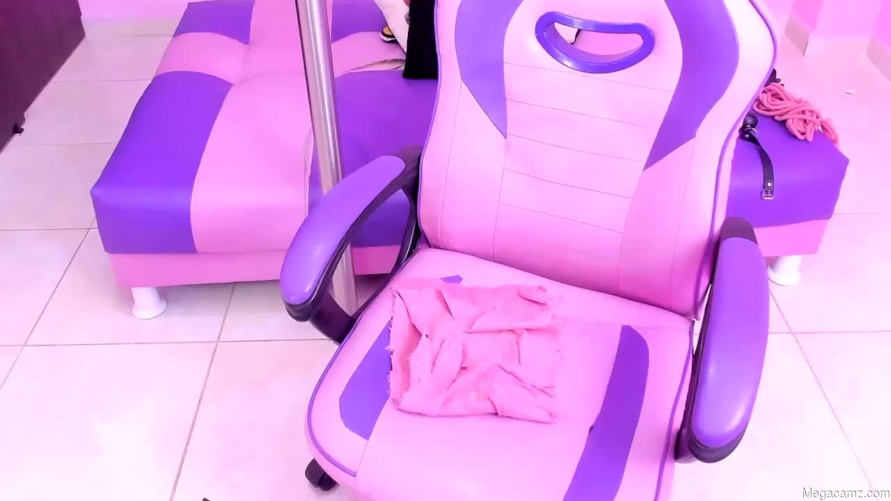 Mature__bitch