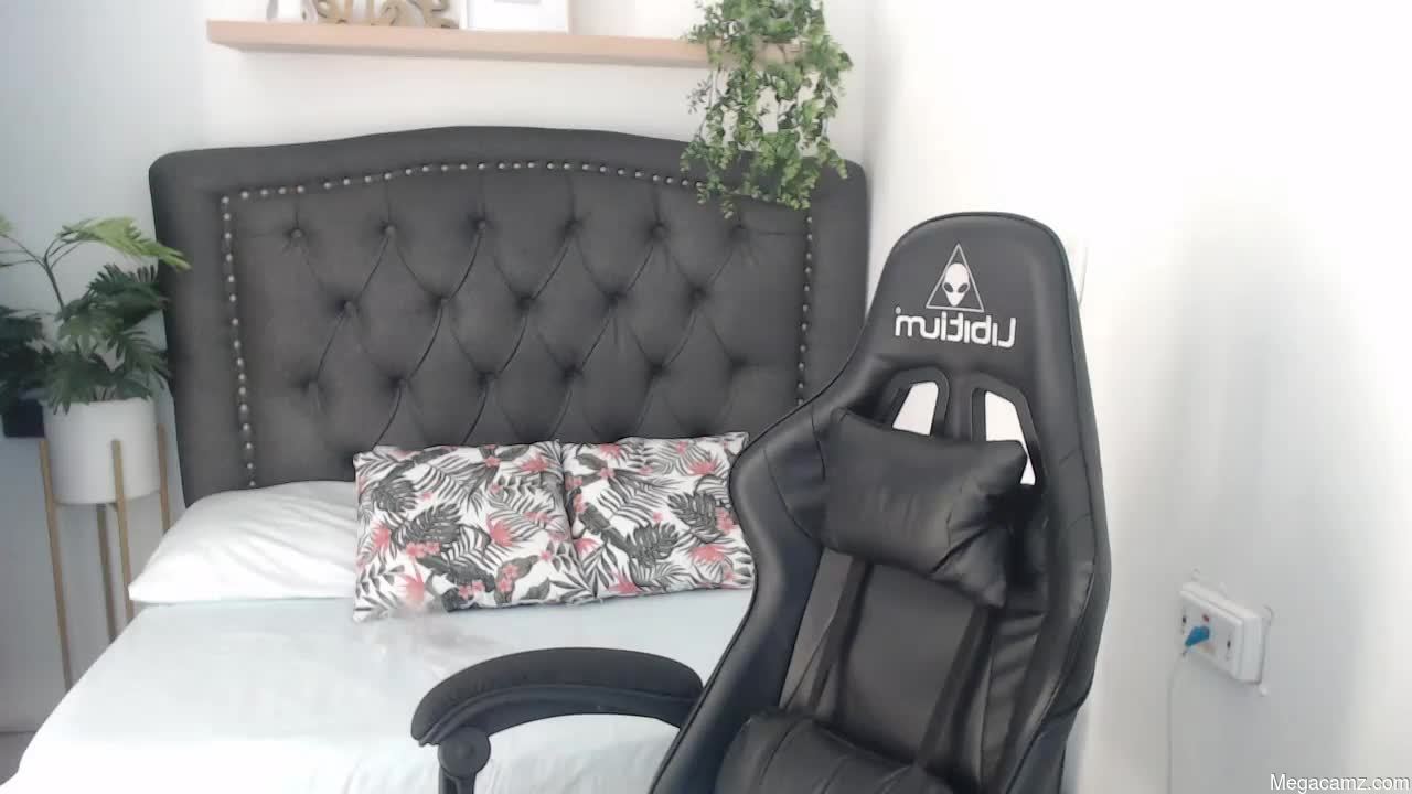 Zoe_danae_